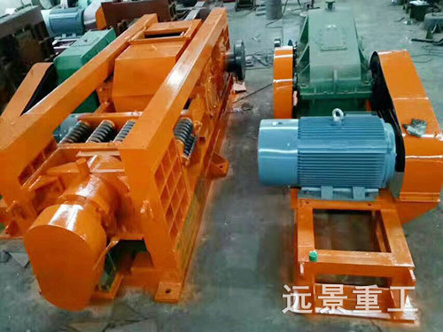 對輥式制砂機(jī)3